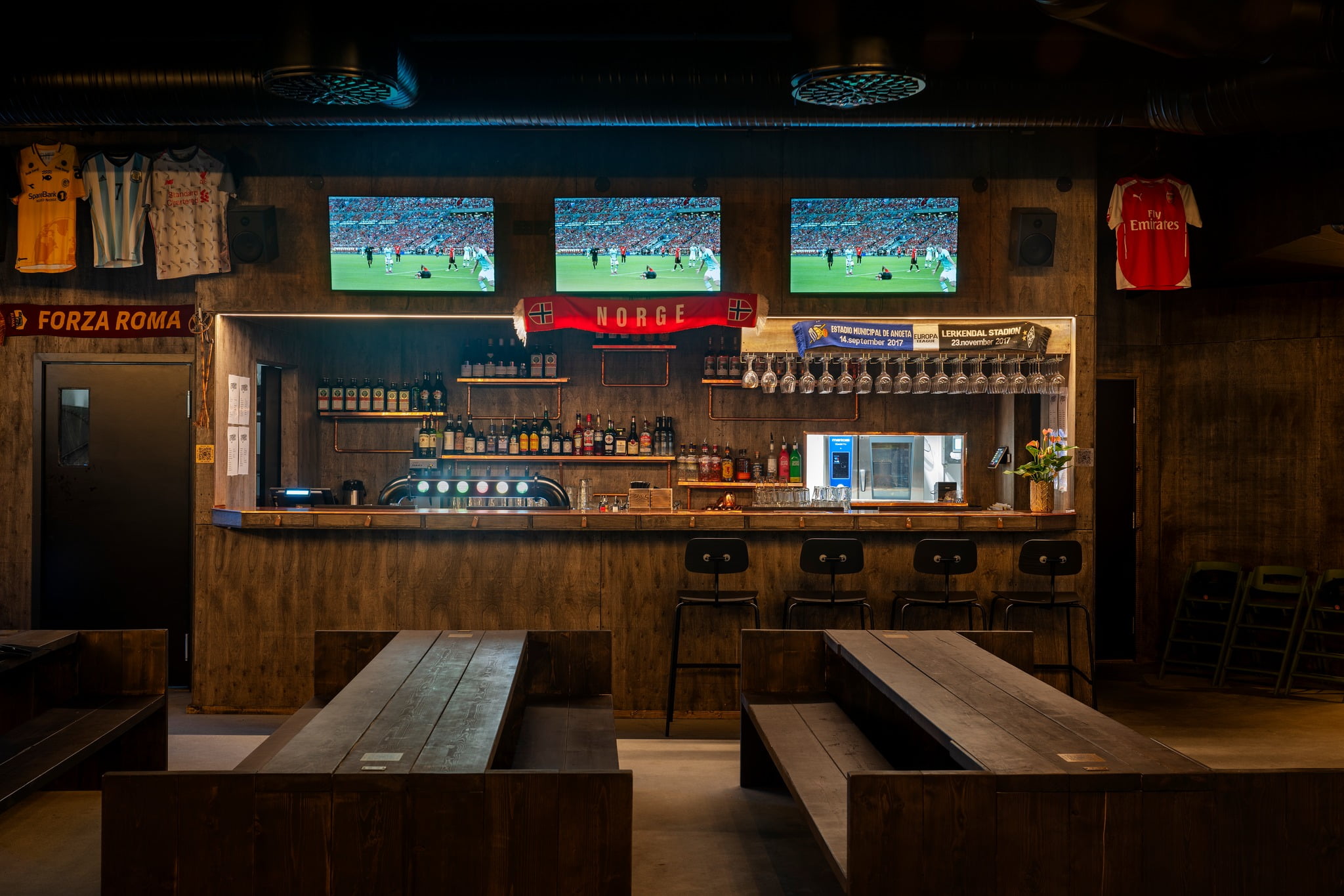 Innsiden av The Tavern i Melhus