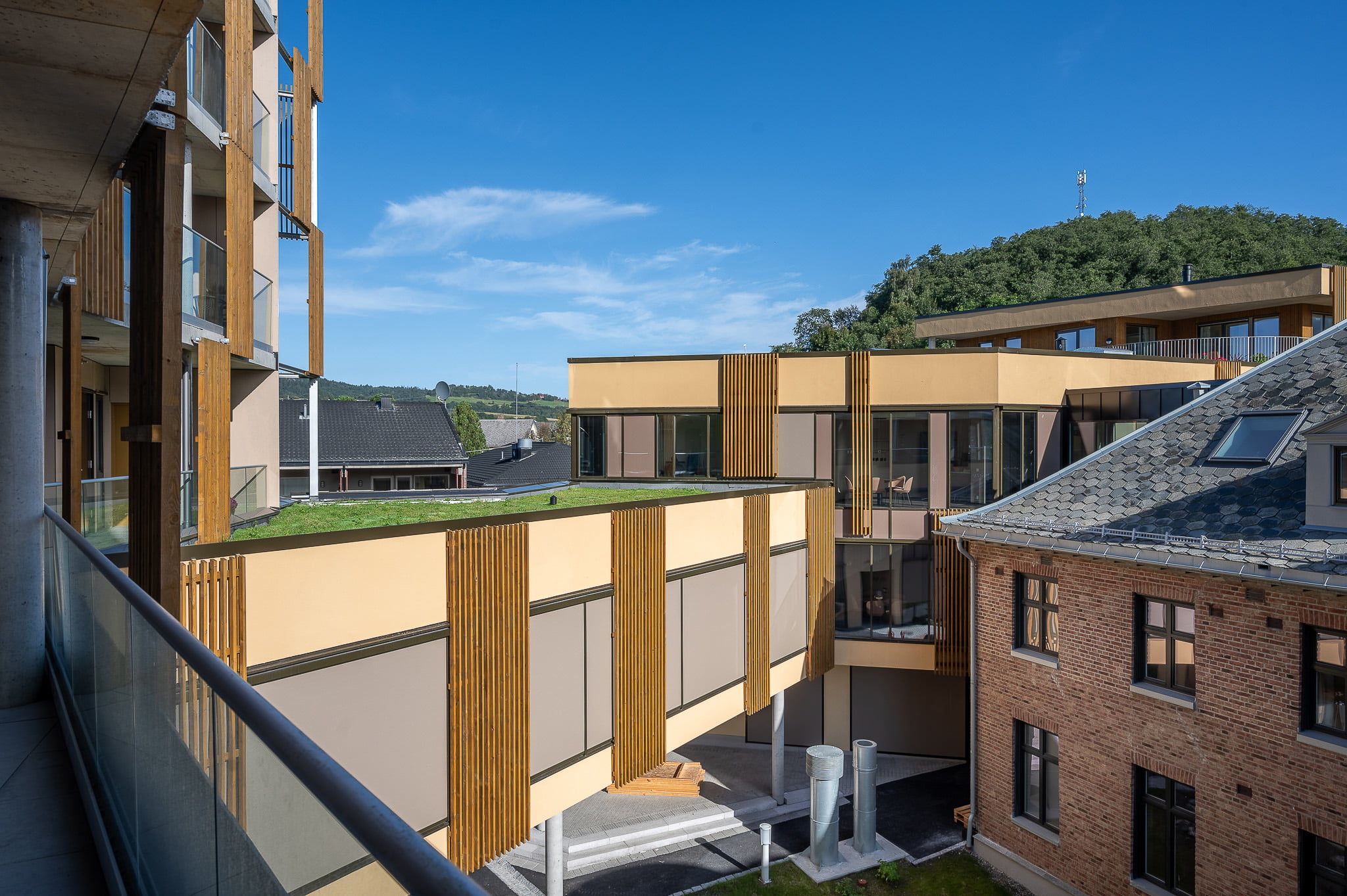 Bankkvartalet sett fra 3. etasje i høyblokka.